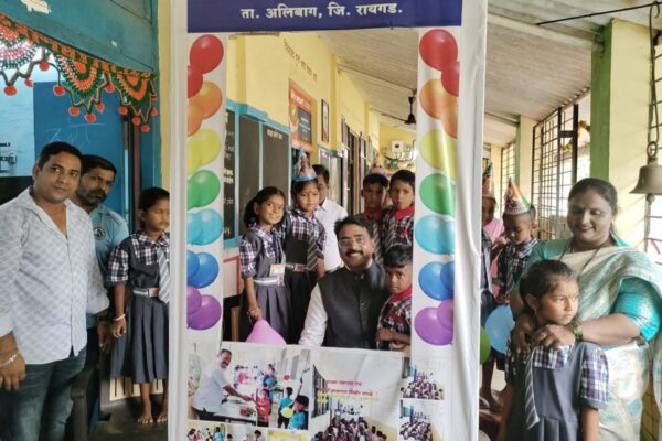 जिल्ह्यात निनादल्या शाळेच्या घंटा
